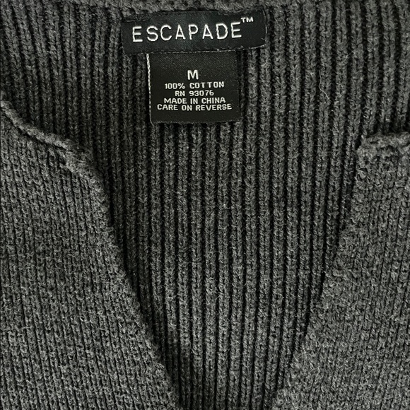 🖤 Escapade Black Ribbed Button Front Cardigan – Size M - Picture 5 of 6